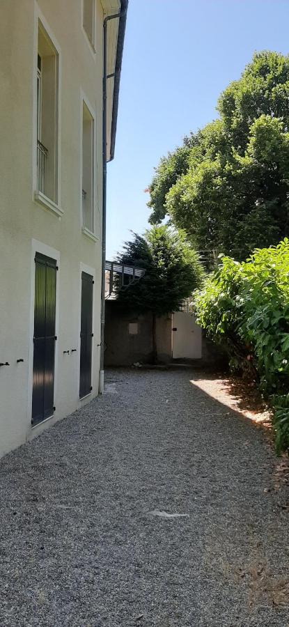 Les Glycines, Charmant Studio Au Calme Dans Batisse De Maitre Proche Du Centre Ville Parking Gratuit Digne-les-Bains Kültér fotó