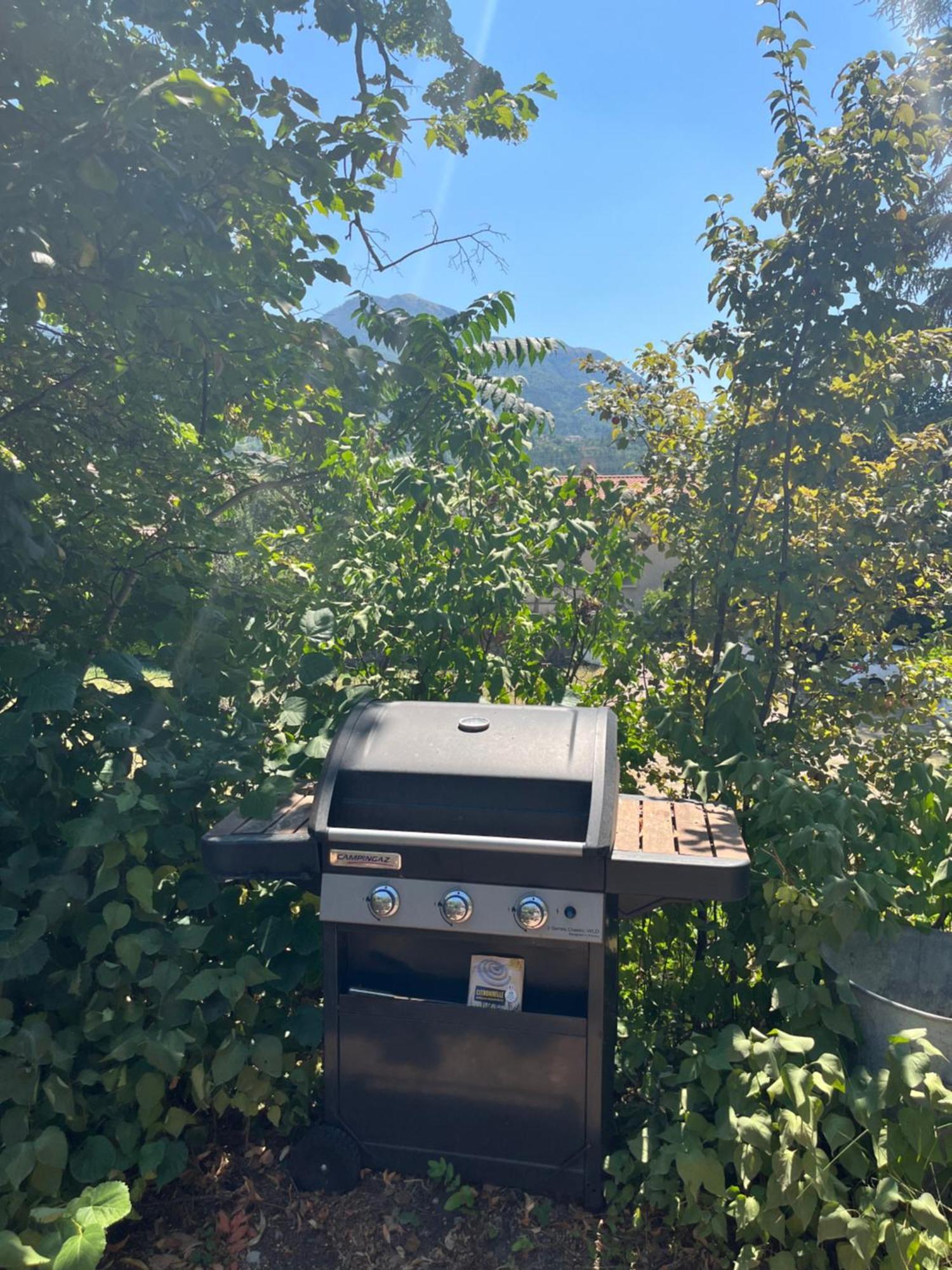 Les Glycines, Charmant Studio Au Calme Dans Batisse De Maitre Proche Du Centre Ville Parking Gratuit Digne-les-Bains Kültér fotó